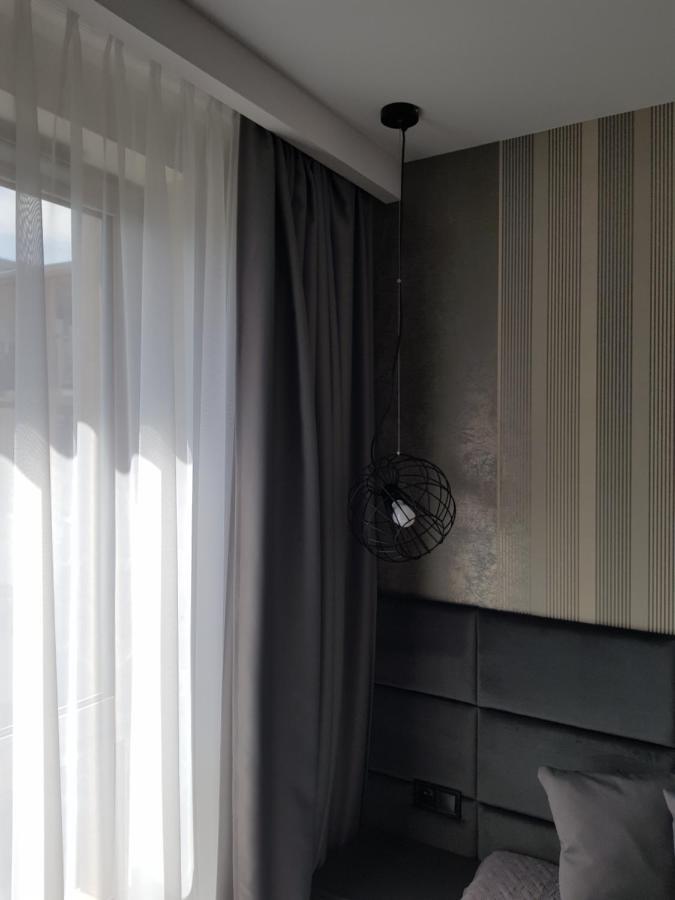 Park Apartment *